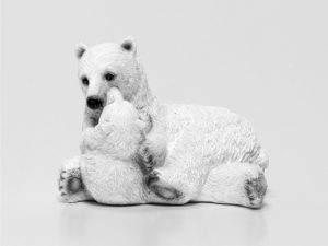 FIGURA OSO POLAR RESINA 11CM TUMBADO