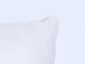 COJIN JACQUARD FAN BLANCO 30X50CM