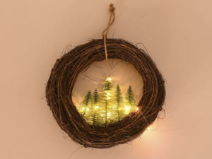 CORONA FOREST C/LUZ Ø40CM