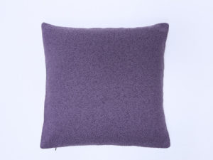 COJIN 45X45 REF.831 C.44 BERENJENA COMPLETO