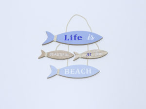 COLGANTE PECES MADERA 31.5X38 AZUL