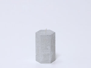 VELA HEXAGONAL Ø7X10CM PLATEADA