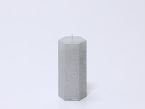 VELA HEXAGONAL Ø7X14CM PLATEADA