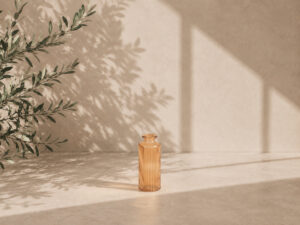 FLORERO BOTELLA CRISTAL AMBAR 5X14CM ALTO
